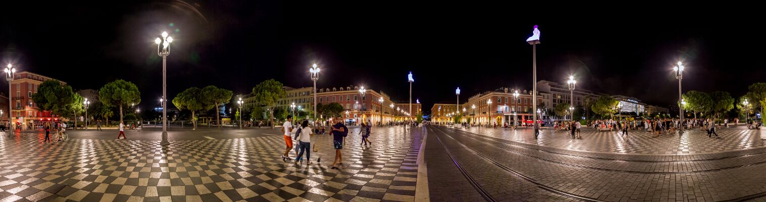 2016.08.17 Place Massena (Nice) 21i