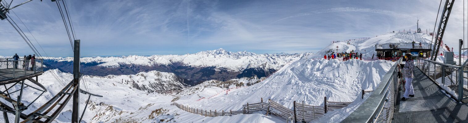 2023.03.21 Arrivee au Sommet de l'Aiguille Rouge (3226m) 33 images